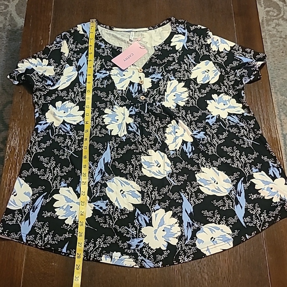 Cathy NWT Floral Shirt - Ladies 2XL - Picture 7 of 9